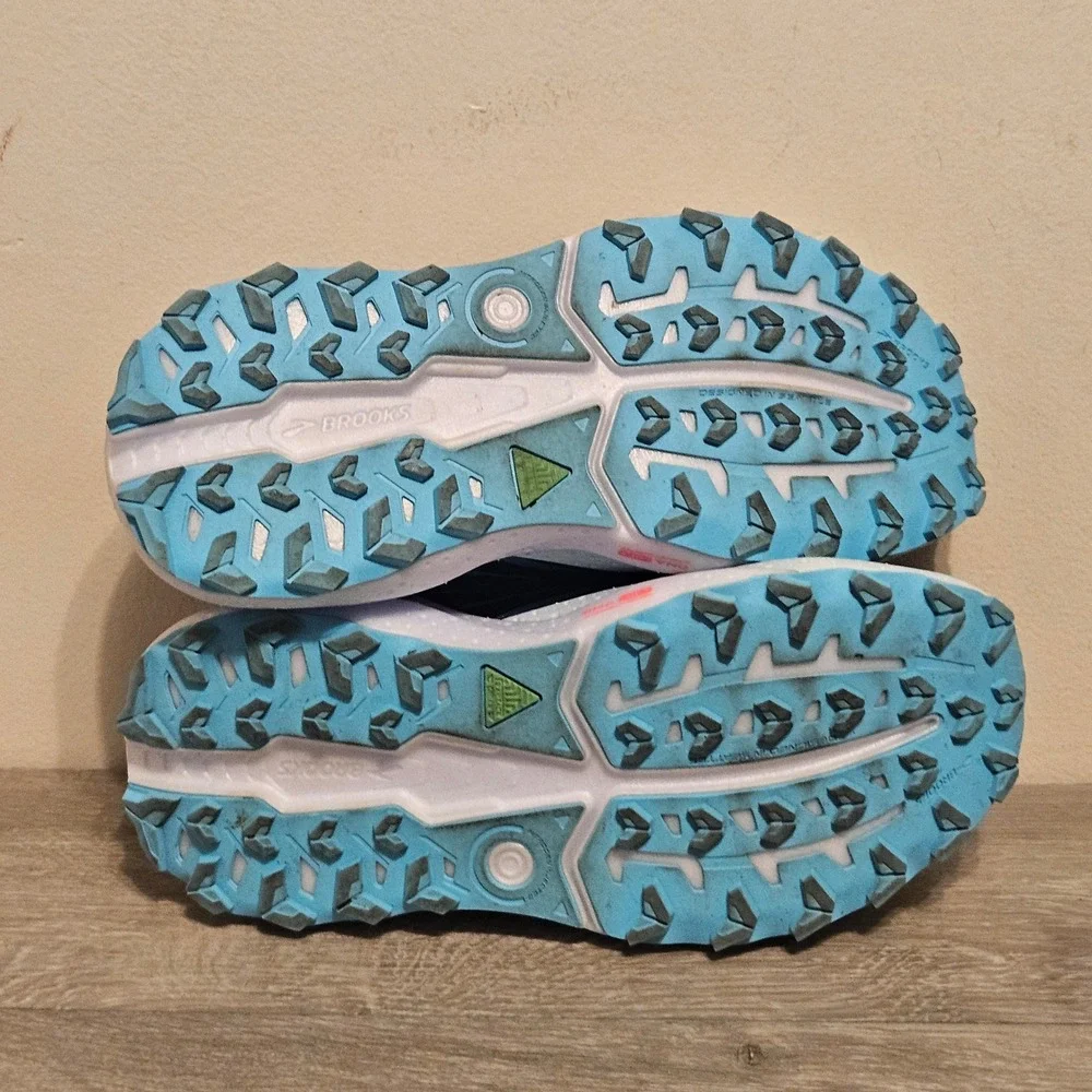 Brooks Caldera 7 Womens Trail Running Shoes Black Blue Red 1204041B083 Size 8 B